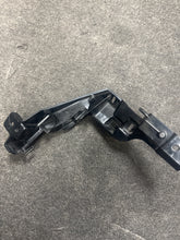 Load image into Gallery viewer, 2015-2020 TOYOTA SIENNA RETAINER INSTRUMENT PANEL SAFETY PAD (P)