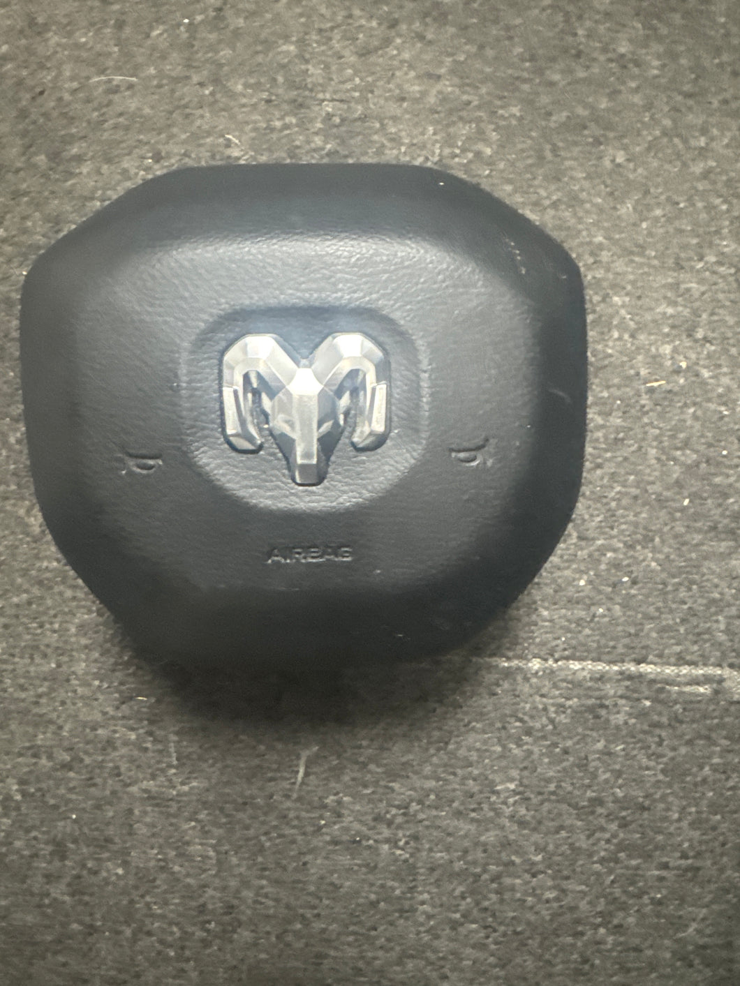 2019-2024 DODGE RAM 1500 FRONT DRIVER STEERING WHEEL AIRBAG (P)