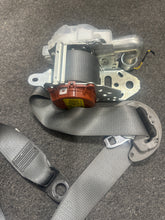 Load image into Gallery viewer, 2012-2014 TOYOTA CAMRY FRONT LEFT DRIVER SEATBELT RETRACTOR (LH) (P) GRAY
