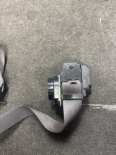 Load image into Gallery viewer, 2009-2010 LINCOLN MKS FRONT DRIVER SEATBELT (LH) (P)