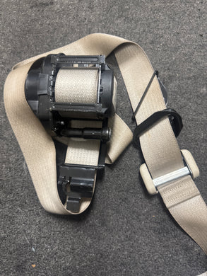 2011-2016 CADILLAC SRX FRONT RIGHT PASSENGER SEATBELT (RH) (P) PN: 23439827