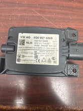 Load image into Gallery viewer, VOLKSWAGEN PASSAT JETTA RIGHT REAR BLIND SPOT RADAR SENSOR PN: 5Q0 907 686B (P)