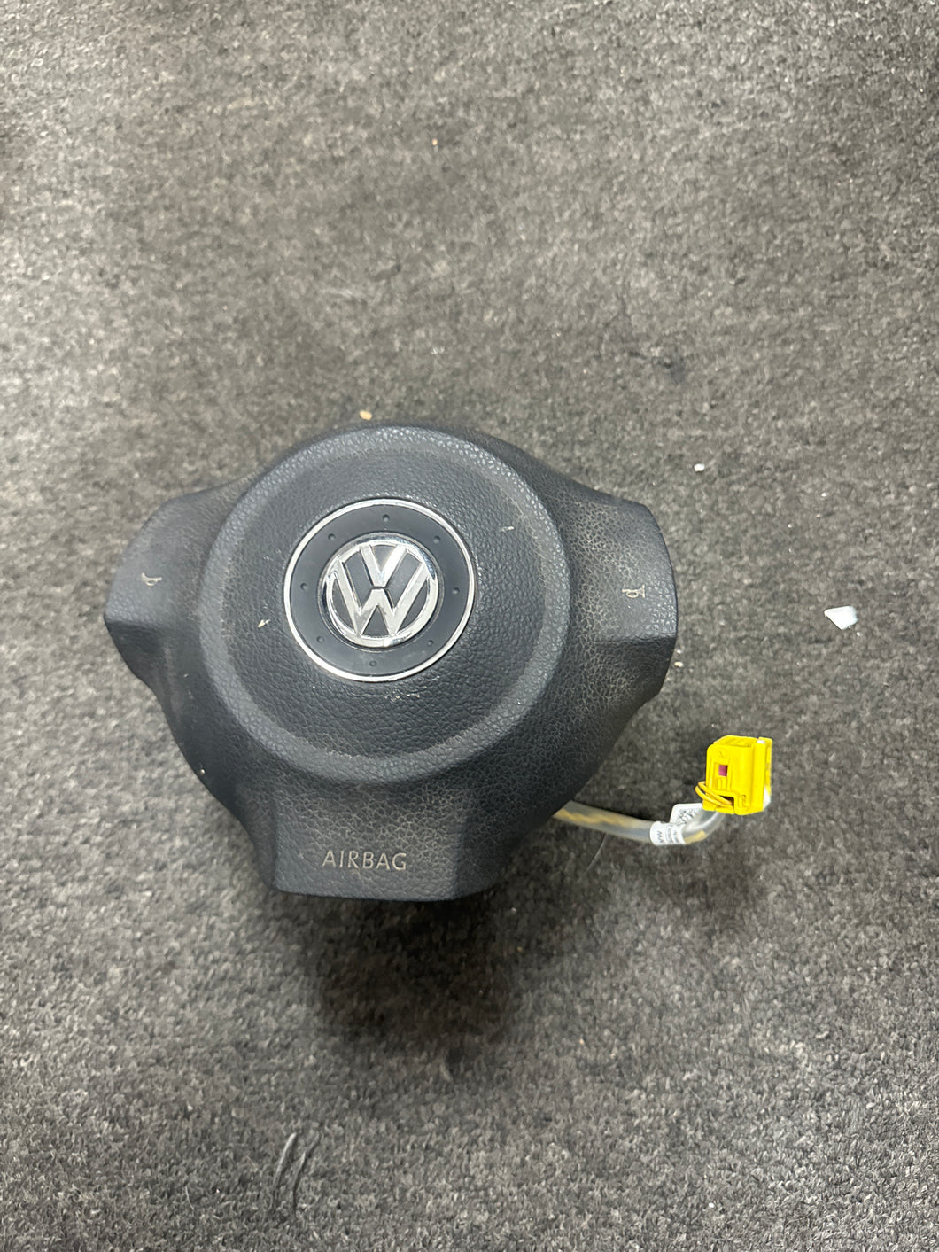 2014-2018 VOLKSWAGEN TIGUAN DRIVER STEERING WHEEL AIRBAG (P)