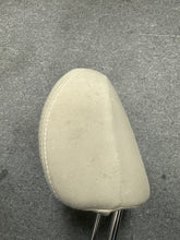 Load image into Gallery viewer, 2011-2014 KIA SORENTO FRONT SEAT HEADREST (LH+RH) (P) BEIGE