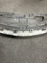 Load image into Gallery viewer, 2001-2003 HONDA CIVIC 2 DOOR CPE FRONT GRILLE (P)