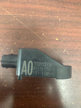 Load image into Gallery viewer, TOYOTA PRIUS LEXUS FRONT RIGHT SIDE IMPACT CRASH SENSOR (RH) (P) PN: 89173-75010