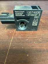 Load image into Gallery viewer, CHEVROLET CADILLAC BUICK GMC REAR IMPACT SENSOR (P) PN: 13574936