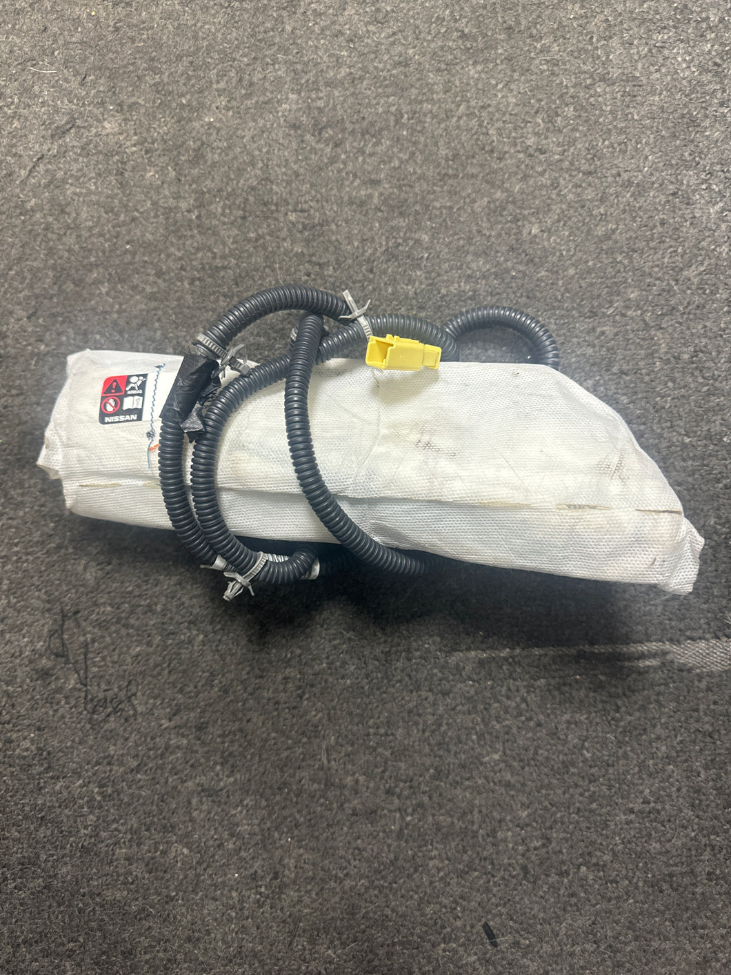 2016-2019 NISSA VERSA FRONT LEFT DRIVER SEAT AIRBAG (LH) (P)