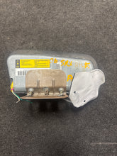 Load image into Gallery viewer, 2006-2011 CADILLAC SRX FRONT RIGHT PASSENGER SEAT AIRBAG (RH) (P)