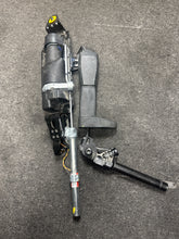 Load image into Gallery viewer, 2013-2016 VOLVO XC60 FRONT RIGHT PASSENGER SEATBELT RETRACTOR (RH) (P)