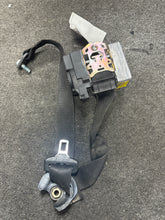 Load image into Gallery viewer, 2000-2002 MERCEDES W220 SCLASS FRONT DRIVER SEATBELT (LH) (P)