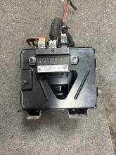 Load image into Gallery viewer, 2020 MERCEDES BENZ VITTO BACKUP BATTERY RELAY AND TRAY (P)