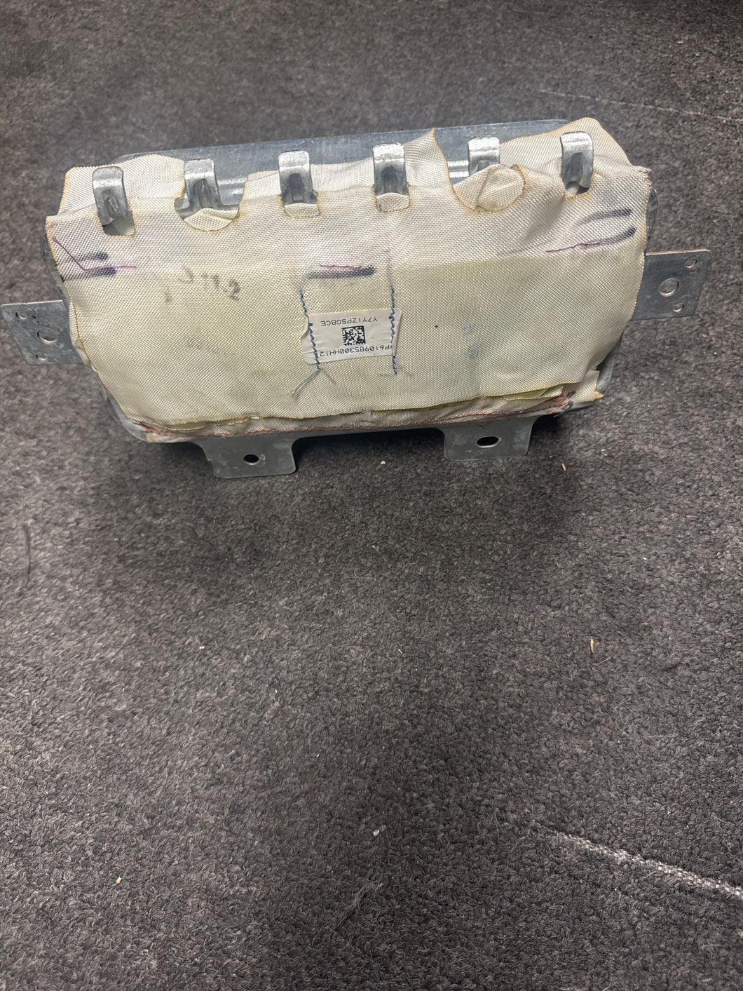 2011-2014 KIA SORENTO FRONT RIGHT PASSENGER DASH AIR BAG (RH) (P)