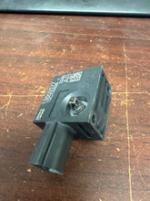 Load image into Gallery viewer, CHEVROLET EXPRESS 2500 3500 FRONT IMPACT SENSOR (P) PN: 13502577