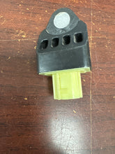 Load image into Gallery viewer, SUBARU IMPREZA IMPACT SENSOR PN: 98237FJ010 (P)