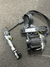 Load image into Gallery viewer, 2019-2023 VOLKSWAGEN JETTA MK7 FRONT LEFT DRIVER SEATBELT RETRACTOR PRETENSIONER (LH) (P)