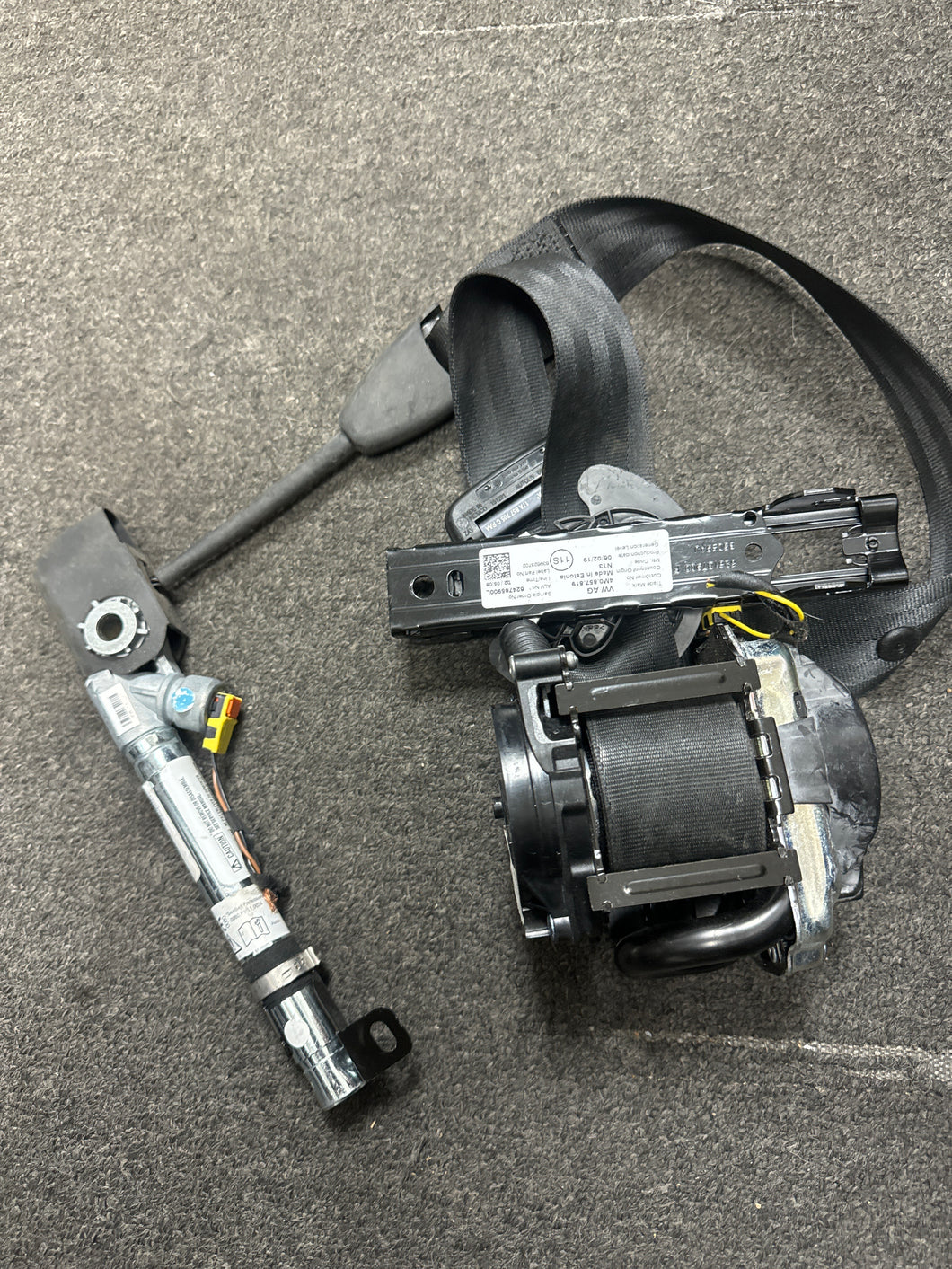2019-2023 VOLKSWAGEN JETTA MK7 FRONT LEFT DRIVER SEATBELT RETRACTOR PRETENSIONER (LH) (P)