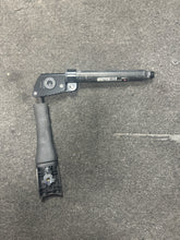 Load image into Gallery viewer, 2013-2019 CADILLAC ATS FRONT DRIVER PRE-TENSIONER (LH) (P) PN:19352487