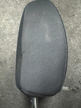 Load image into Gallery viewer, 2014-2018 MITSUBISHI OUTLANDER FRONT SEAT HEADREST (LH+RH) (P)