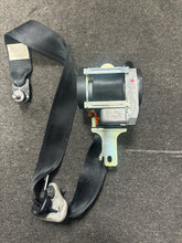 Load image into Gallery viewer, 2006-2009 MAZDA 3 FRONT DRIVER SIDE SEATBELT RETRACTOR (LH) (P)