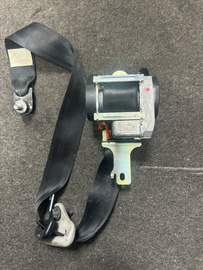 2006-2009 MAZDA 3 FRONT DRIVER SIDE SEATBELT RETRACTOR (LH) (P)