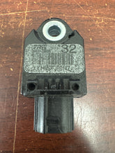Load image into Gallery viewer, TOYOTA COROLLA CRASH FRONT IMPACT SENSOR PN: 89831-02200 (P)