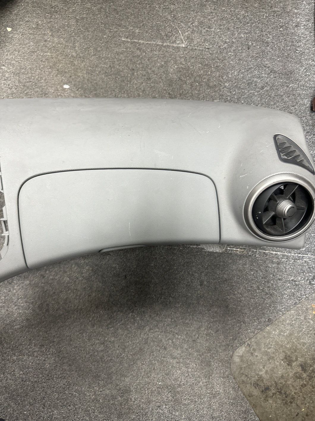 2012-2015 CHEVY SONIC RIGHT PASSENGER DASH AIRBAG (RH) (P)