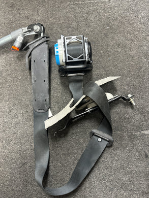 2014-2018 NISSAN ROGUE LEFT DRIVER SEATBELT (LH) (P)