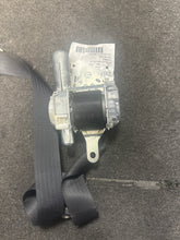 Load image into Gallery viewer, 2008-2013 SUZUKI SX4 FRONT RIGHT PASSENGER SEATBELT (RH) (P)
