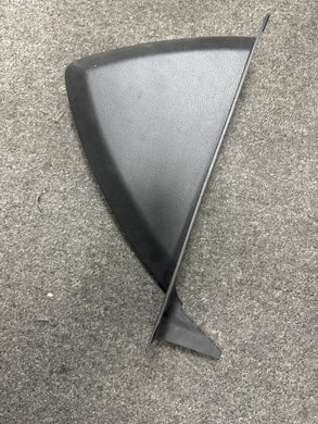 2015- 2018 FORD FOCUS PASSENGER SIDE DASH END CAP COVER TRIM (RH) (P)