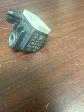 Load image into Gallery viewer, DODGE CHRYSLER RAM JEEP FRONT IMPACT SENSOR (P) PN: 560 540 85 AA