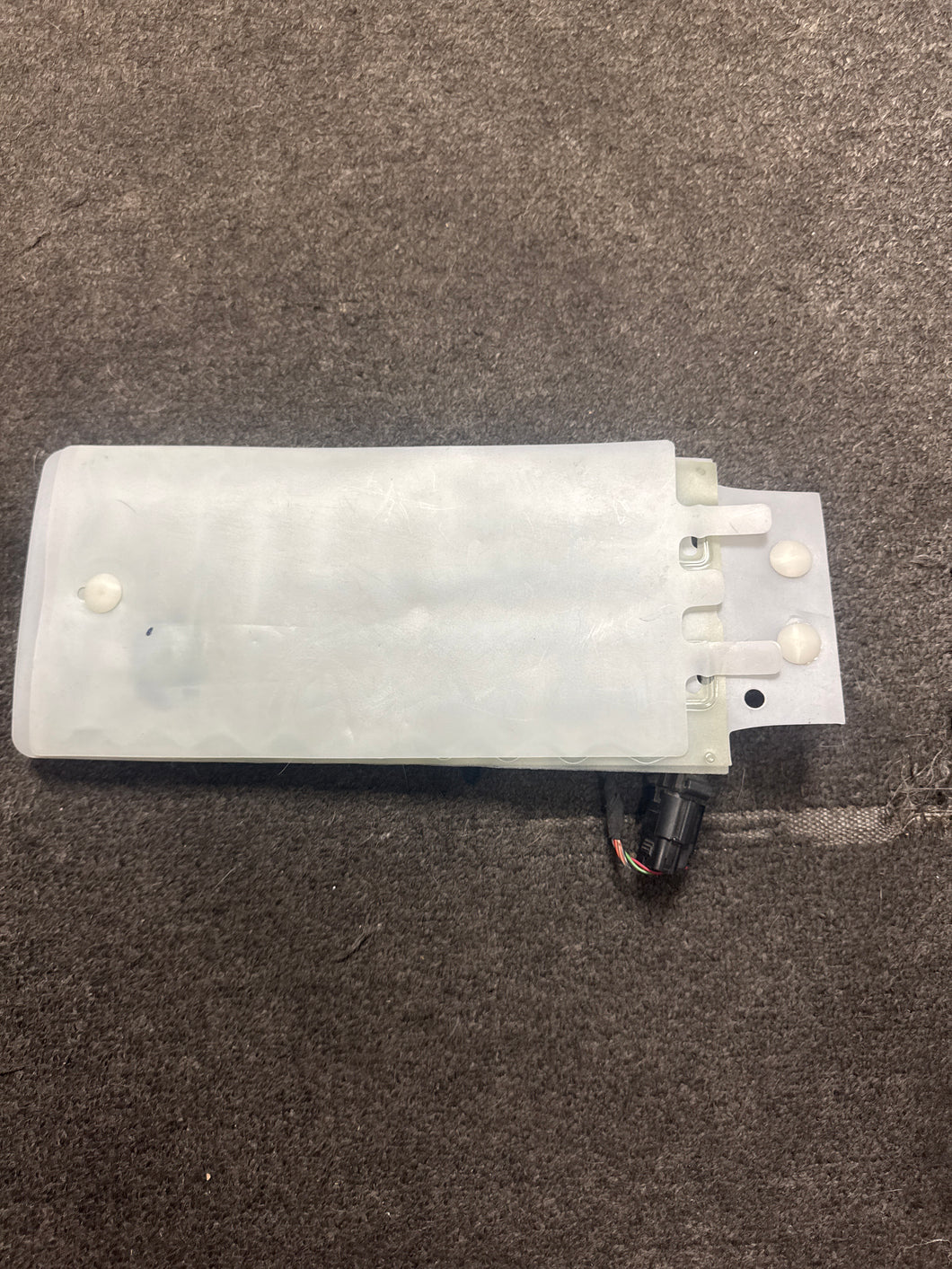 2016-2017 CHEVROLET CAMARO FRONT PASSENGER OCCUPANT SENSOR MAT (RH) (P) PN: 23396442