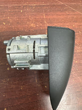 Load image into Gallery viewer, MB SPRINTER W906 FRONT DOOR HANDLE LOCK CYLINDER (P)