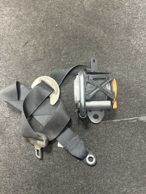2011-2013 INFINITI QX56 FRONT LEFT DRIVER SEATBELT (LH)