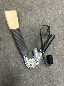 2003-2008 JAGUAR S-TYPE RIGHT PASSENGER BUCKLE TENSIONER (RH) (P) TAN