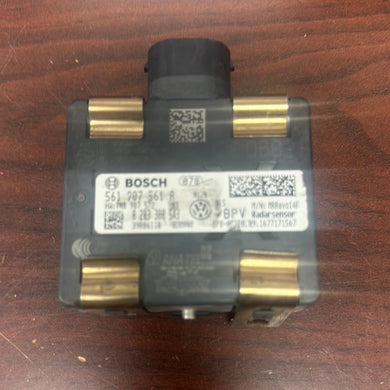 VOLKSWAGEN PASSAT FRONT CRUISE CONTROL DISTANCE RADAR SENSOR (P) PN: 561907561A