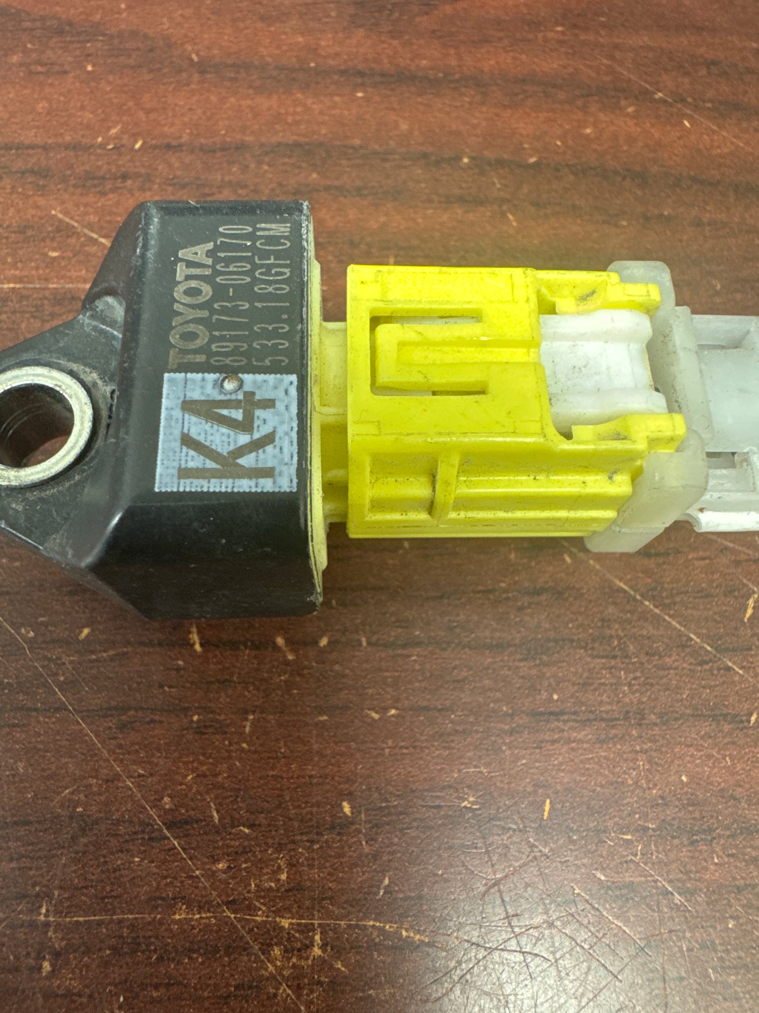 TOYOTA CAMRY FRONT LEFT IMPACT SENSOR PN: 89173-06170 (P) – Airbag