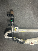 Load image into Gallery viewer, 2012-2014 HYUNDAI ACCENT HTBK DRIVER ROOF CURTAIN AIRBAG (LH) (P)