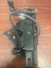 Load image into Gallery viewer, 2015-2017 HYUNDAI SONATA HOOD LOCK LATCH (P)