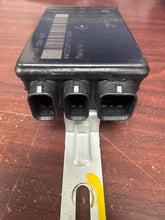 Load image into Gallery viewer, ACURA MDX PASSENGER SEAT WEIGHT SENSOR CONTROL MODULE (P) PN: 81169-S0X-A01