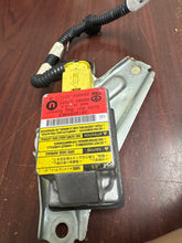 Load image into Gallery viewer, TOYOTA AVALON FRONT IMPACT SENSOR PN: 89860-07020 (P)