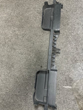 Load image into Gallery viewer, 2015-2017 HYUNDAI SONATA AIR CLEANER INTAKE AIR INLET SHIELD (P)