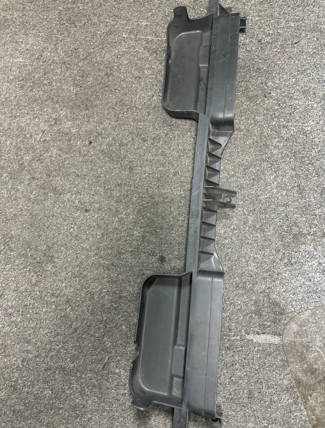 2015-2017 HYUNDAI SONATA AIR CLEANER INTAKE AIR INLET SHIELD (P)