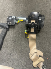 Load image into Gallery viewer, 2015-2017 HYUNDAI SONATA FRONT RIGHT SEATBELT RETRACTOR (RH) (P) TAN