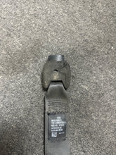 Load image into Gallery viewer, 2011-2014 HYUNDAI SONATA RIGHT SIDE SEATBELT (RH) (P)