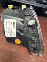 Load image into Gallery viewer, 2011-2014 DODGE AVENGER CHRYSLER 200 RIGHT OUTER AIR VENT (RH) (P)