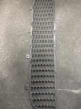 Load image into Gallery viewer, 2012-2015 FIAT 500 GRILLE FRONT BUMPER LOWER GRILL (P) PN:  53250383