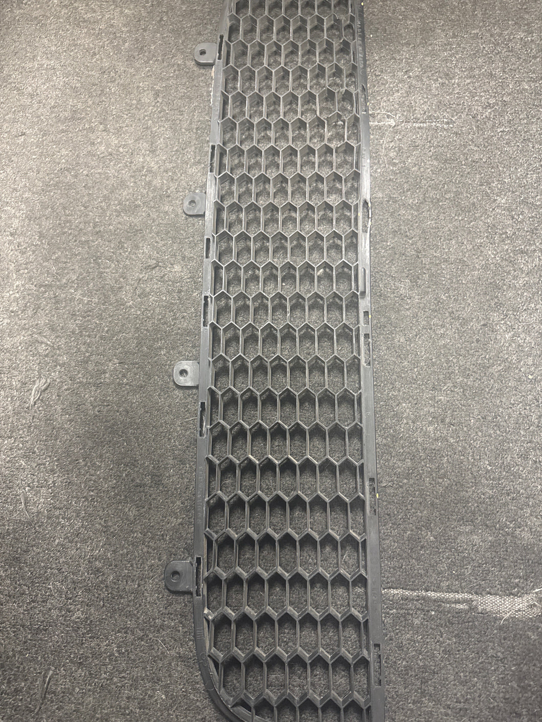 2012-2015 FIAT 500 GRILLE FRONT BUMPER LOWER GRILL (P) PN:  53250383