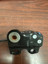 Load image into Gallery viewer, MERCEDES E E350 SEAT WEIGHT SENSOR MODULE (P) PN: A 011 820 6110