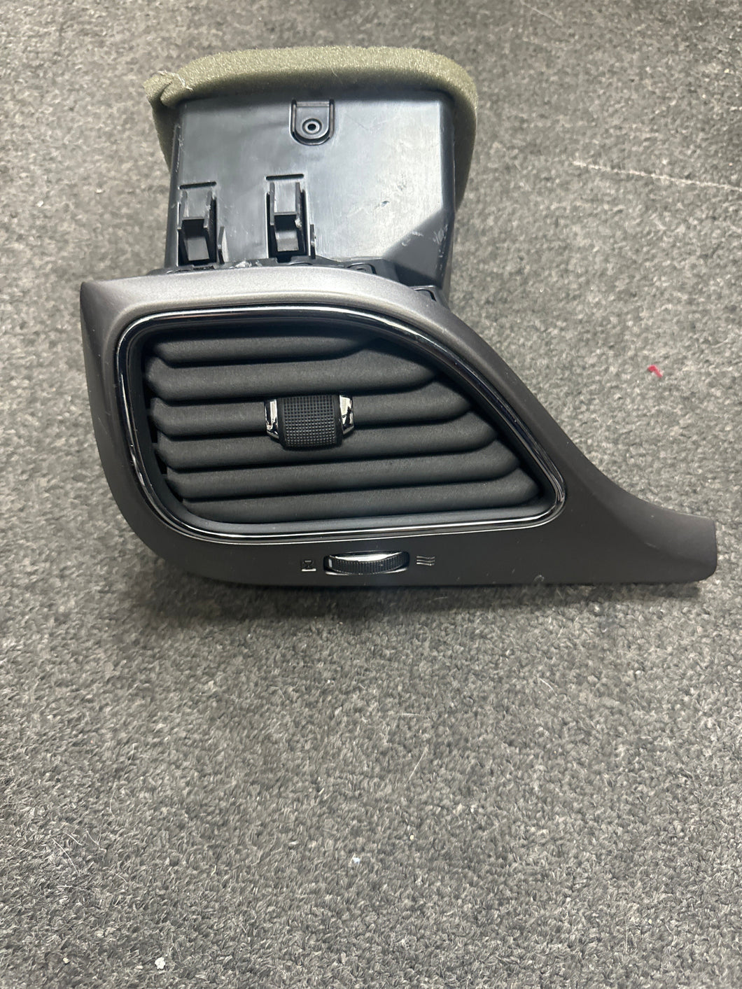 2011-2017 DODGE JOURNEY LEFT DRIVER SIDE DASH AC HEATER AIR VENT (LH) (P)